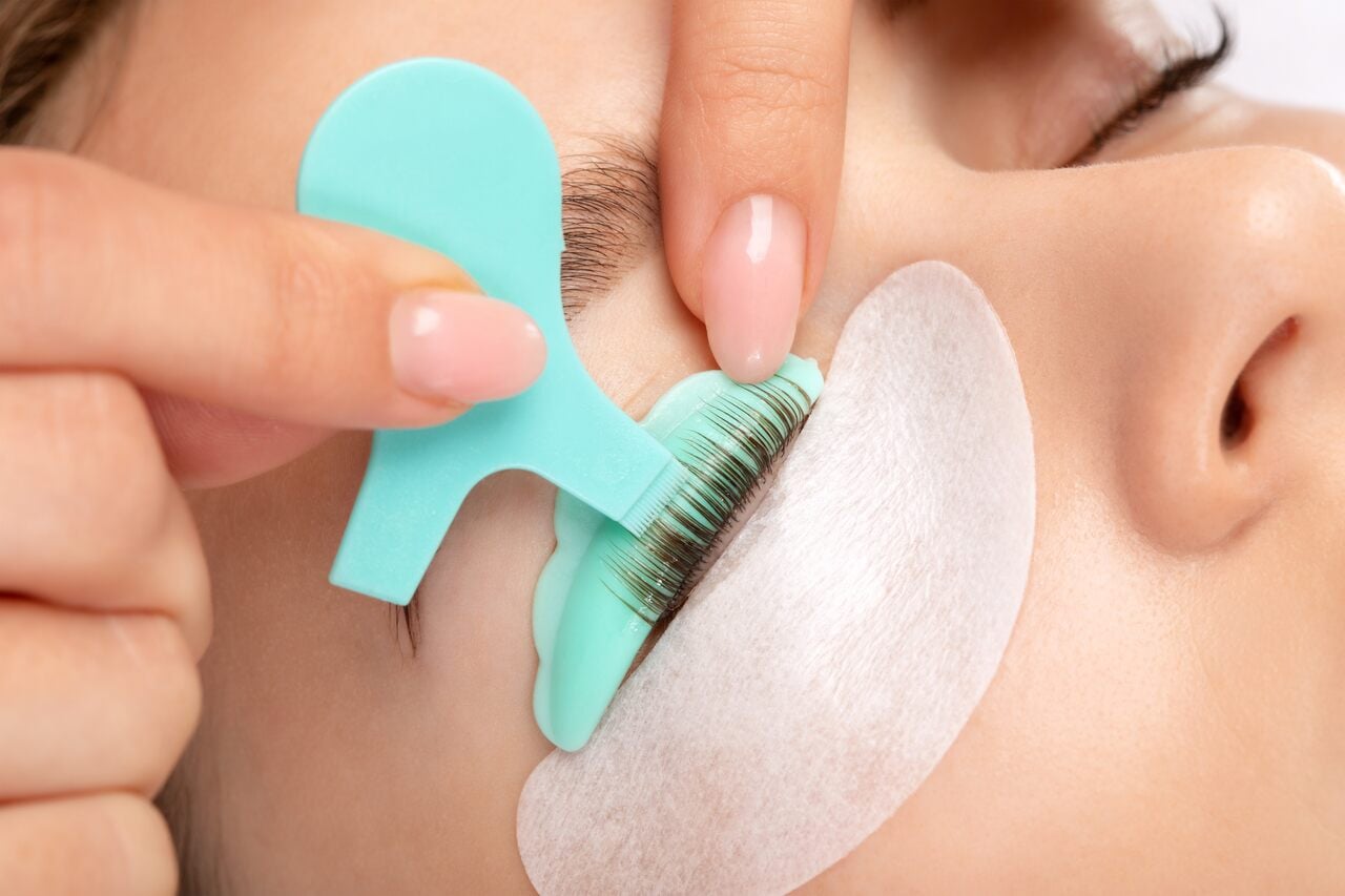 Lash Lifting